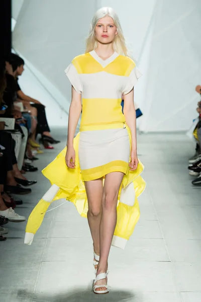Look 26